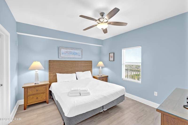 3 bedroom Condominium at 9860 S Thomas Drive 1612, Laketown Wharf, Panama City — photo 3
