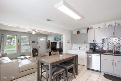 2318 Oakwood Street, Panama City FL - photo 8 of 38