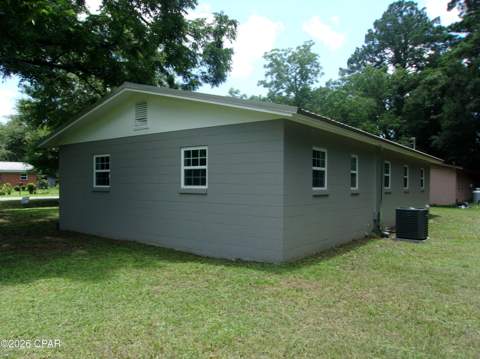5437 Pearl Street, Graceville FL - photo 21 of 35