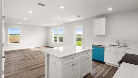 3139 Breezy Bay Court, Southport FL - photo 12 of 41