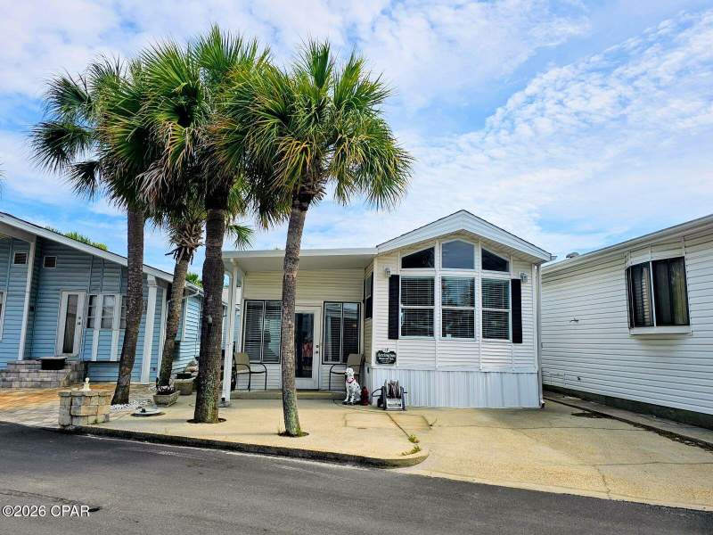 2 bedroom ManufacturedHome at 27 Gulf Drive, Venture Out, Panama City Beach — photo 3