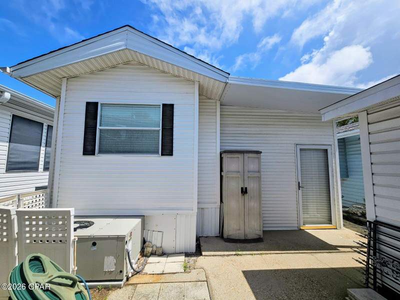 2 bedroom ManufacturedHome at 27 Gulf Drive, Venture Out, Panama City Beach — photo 4