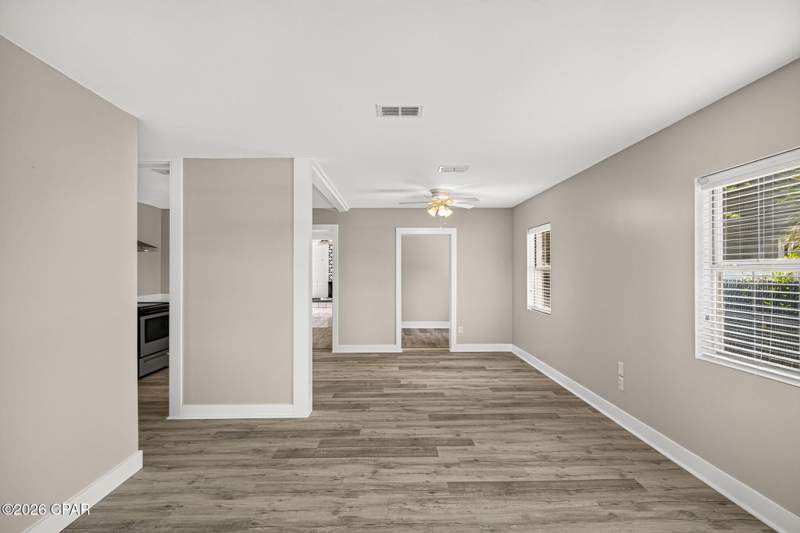 3 bedroom SingleFamilyResidence at 920 Mulberry Avenue, Keiths 1st Add, Panama City — photo 4