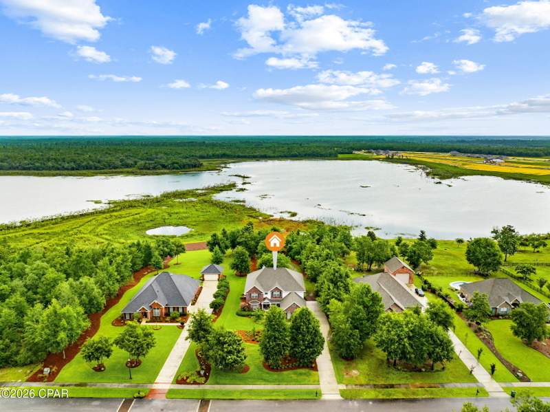 6 bedroom SingleFamilyResidence at 147 Lake Merial Shores Drive, Lake Merial Phase One, Panama City — photo 2