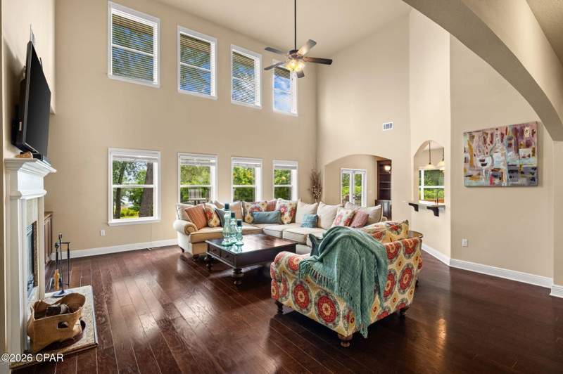 6 bedroom SingleFamilyResidence at 147 Lake Merial Shores Drive, Lake Merial Phase One, Panama City — photo 3