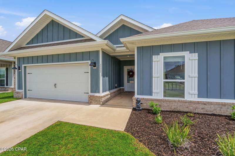 4 bedroom SingleFamilyResidence at 3111 Willie Drive, Hodges Bayou Plantation 1, Southport — photo 2