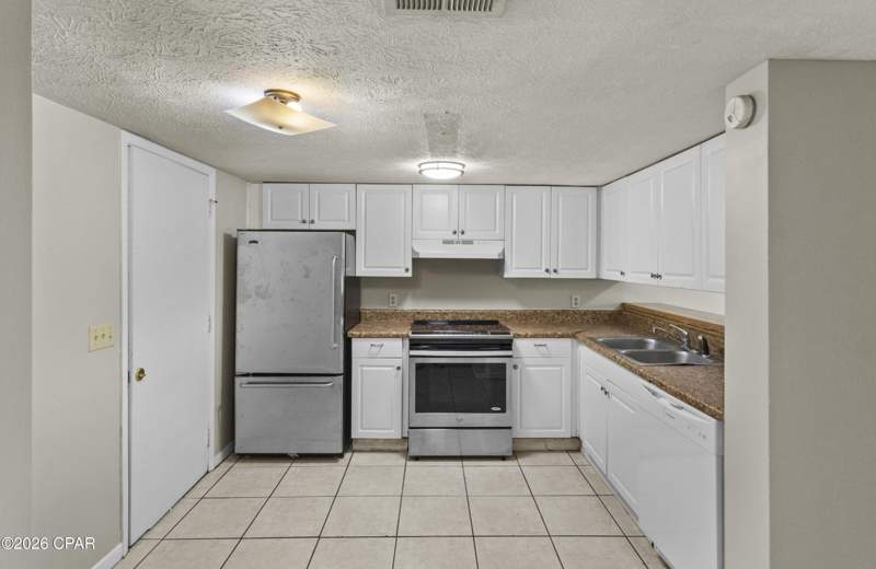 3 bedroom Attached at 102 Pattho Lane B, Gulf Coast Vill U-1 Re, Lynn Haven — photo 3
