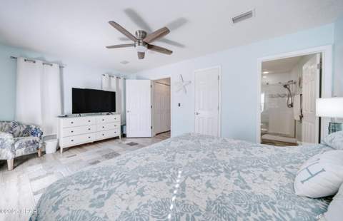 6724 Thomas Drive, Panama City Beach FL - photo 9 of 46