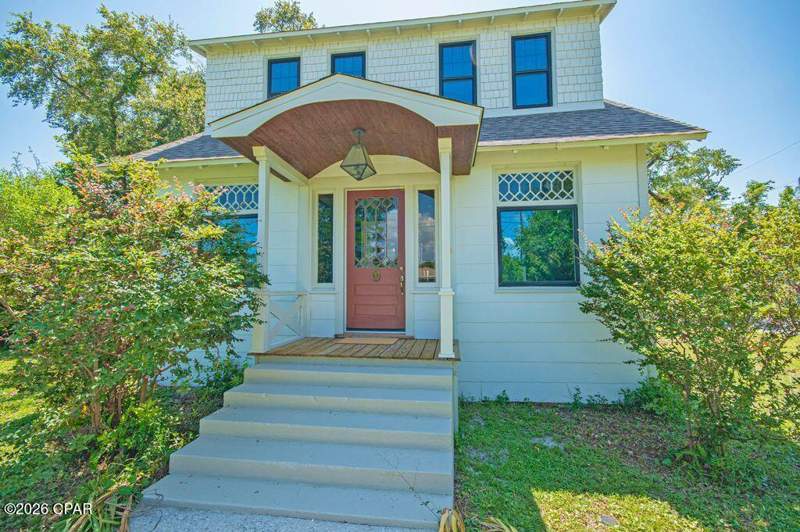 3 bedroom SingleFamilyResidence at 204 New York Avenue, Lynn Haven, Lynn Haven — photo 3