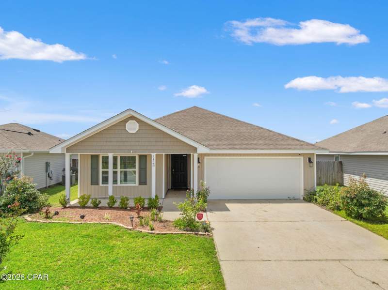 4 bedroom SingleFamilyResidence at 7128 Hatteras Boulevard, Barrett's Park, Panama City — photo 1