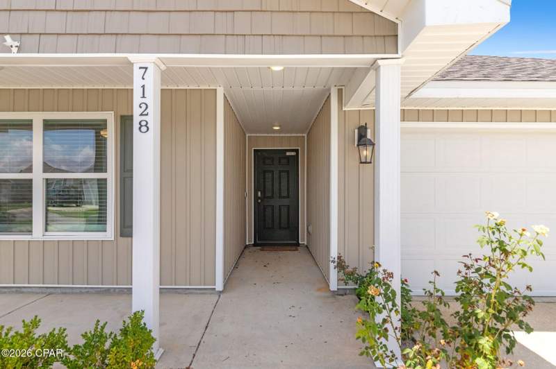 4 bedroom SingleFamilyResidence at 7128 Hatteras Boulevard, Barrett's Park, Panama City — photo 4