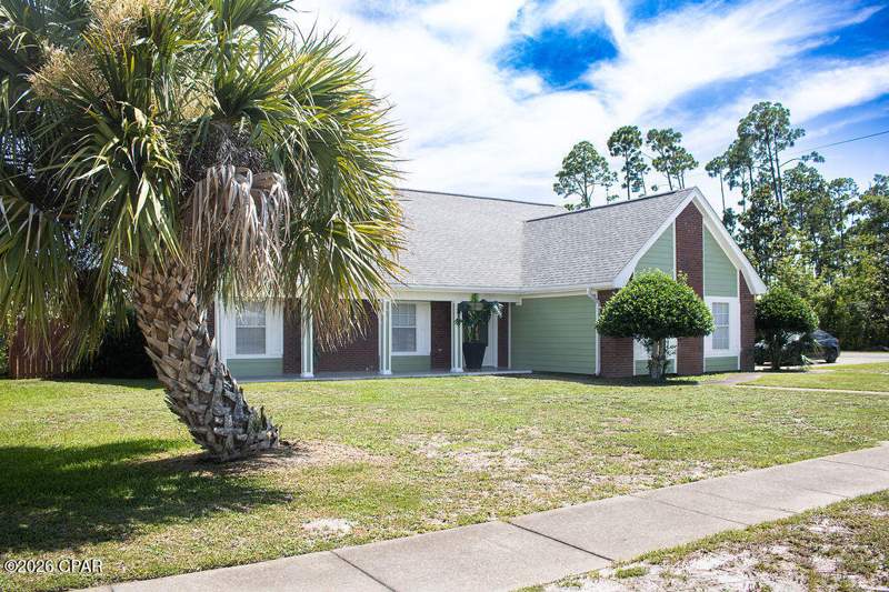5 bedroom SingleFamilyResidence at 6800 Forsythe Drive, Callaway Point, Panama City — photo 3