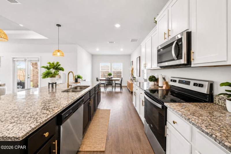4 bedroom SingleFamilyResidence at 4765 Rosemary Street, Titus Park, Panama City — photo 4