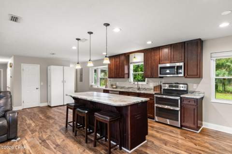 102 Kentucky Avenue, Lynn Haven FL - photo 11 of 43