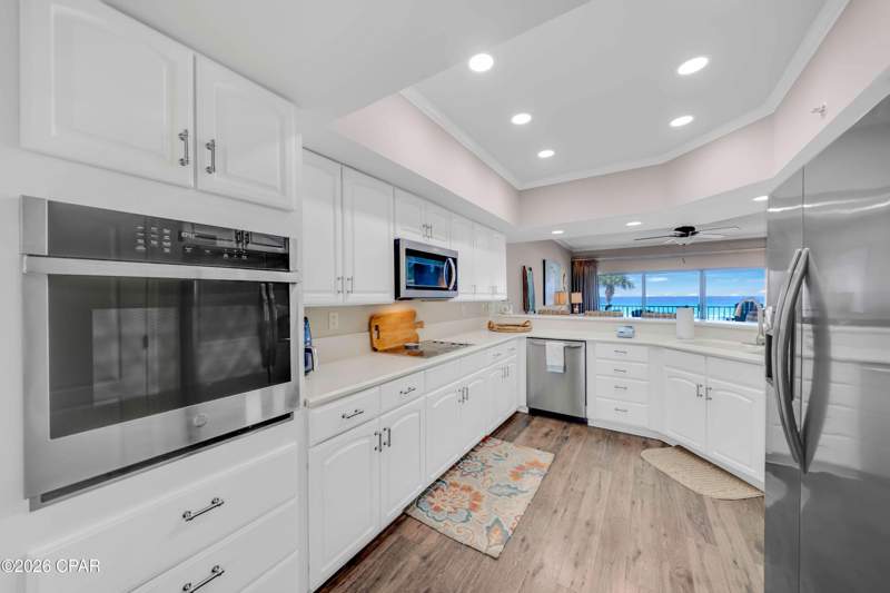 2 bedroom Condominium at 6609 Thomas Drive 205, Coral Reef Condo, Panama City — photo 5
