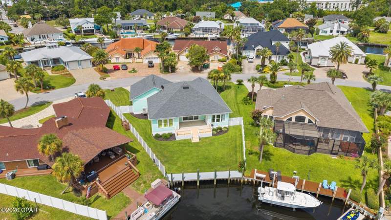 3 bedroom SingleFamilyResidence at 1424 Trout Drive, Bay Point Unit 1, Panama City Beach — photo 2