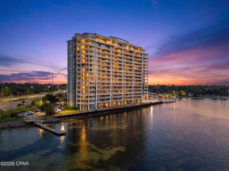 2 bedroom Condominium at 6422 W Highway 98 202, Marina Landing, Panama City Beach — photo 2