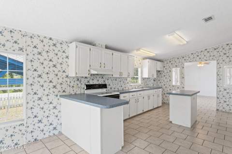 1227 S Katherine Avenue, Panama City FL - photo 7 of 27