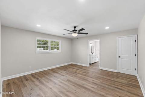 1025 Edison Avenue, Alford FL - photo 17 of 31