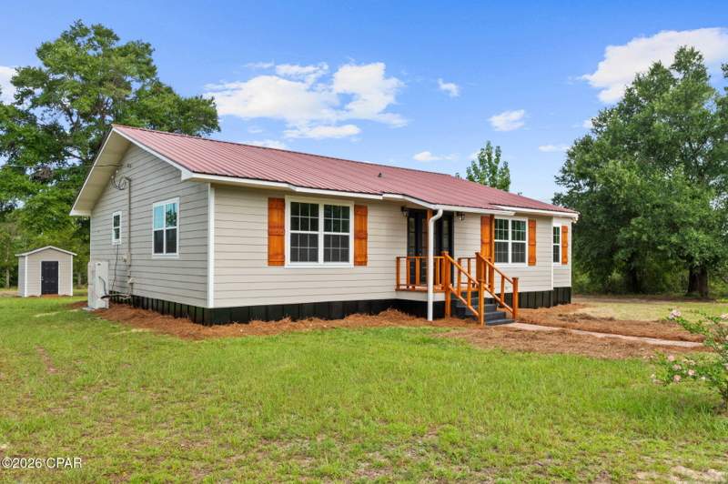 3 bedroom SingleFamilyResidence at 1025 Edison Avenue, Compass Lake Hills Unit 5, Alford — photo 2