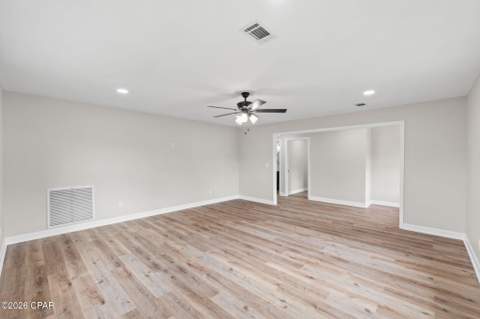 1025 Edison Avenue, Alford FL - photo 9 of 31