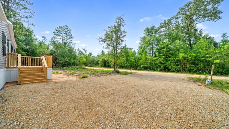 4 bedroom ManufacturedHome at 13816 Mallard Avenue, Caravana Manor 2nd Sec, Fountain — photo 4