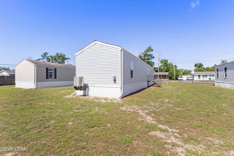 3 bedroom ManufacturedHome at 102 Sims Avenue 3, St A B Dev Co, Panama City — photo 5