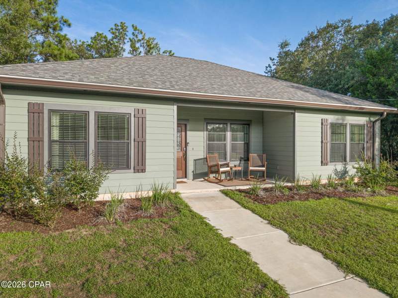 3 bedroom SingleFamilyResidence at 1975 Ambassador Court, Sunny Hills, Chipley — photo 2