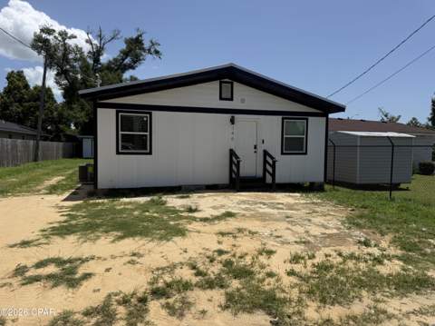 144 & 146 Claire Avenue, Springfield FL - photo 8 of 9