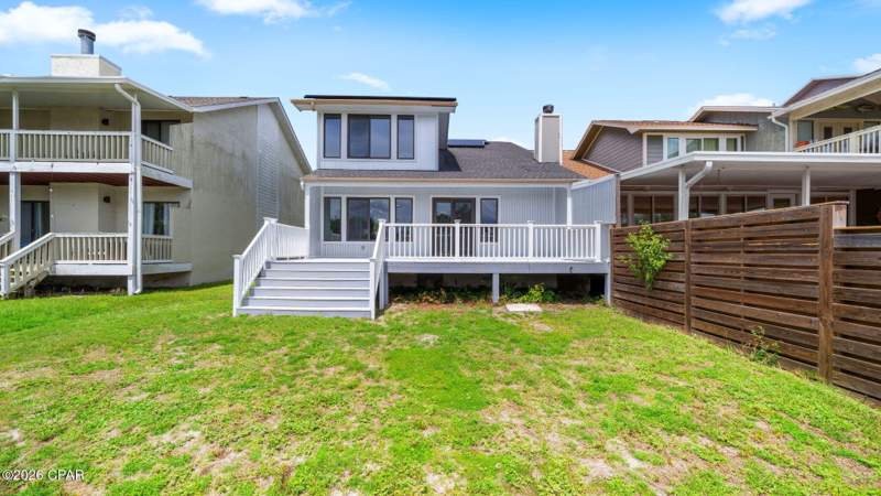 4 bedroom Attached at 1319 Capri Drive, Venetian Villa, Panama City — photo 2