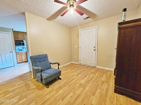 6915 Oak Street, Grand Ridge FL - photo 13 of 15