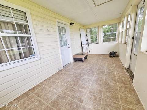 6915 Oak Street, Grand Ridge FL - photo 7 of 15