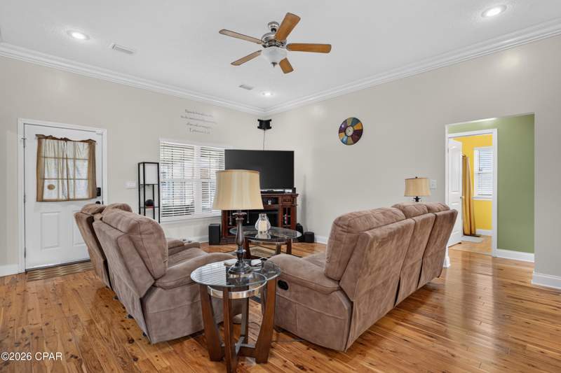 3 bedroom SingleFamilyResidence at 4122 Highland Avenue, Sunny Hills, Chipley — photo 3