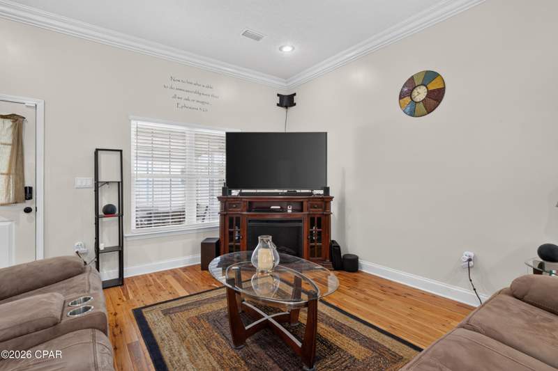 3 bedroom SingleFamilyResidence at 4122 Highland Avenue, Sunny Hills, Chipley — photo 4