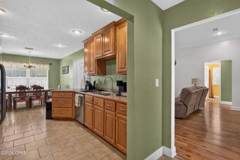 4122 Highland Avenue, Chipley FL - photo 7 of 45