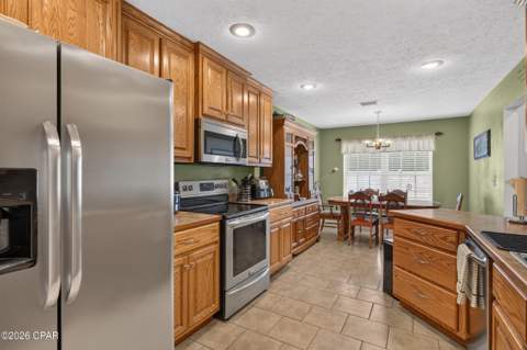 4122 Highland Avenue, Chipley FL - photo 8 of 45