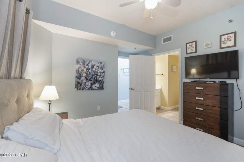 1 bedroom Condominium at 9900 S Thomas Drive 1702, Shores Of Panama, Panama City Beach — photo 4
