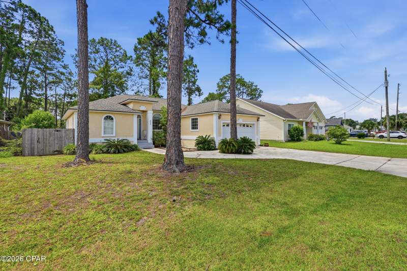 3 bedroom SingleFamilyResidence at 208 Palm Circle, Gulf Highlands, Panama City Beach — photo 4
