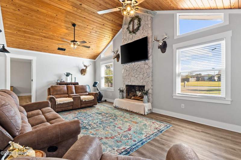 3 bedroom SingleFamilyResidence at 3007 Longwood Circle, Huntingdon Estates U-1, Panama City — photo 3