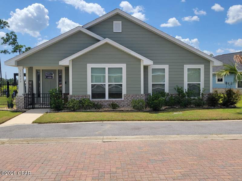 4 bedroom SingleFamilyResidence at 11420 Fowler Street, Sunrise at East Bay, Panama City — photo 2