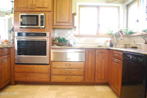 1606 Maryland Avenue, Lynn Haven FL - photo 16 of 54