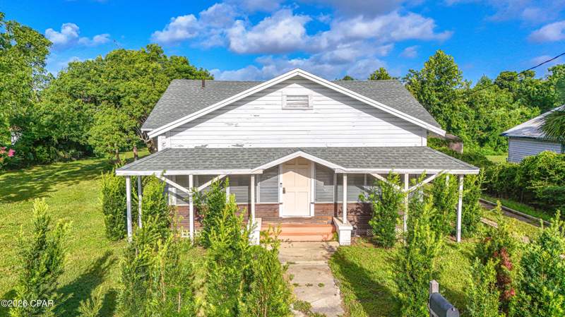 3 bedroom SingleFamilyResidence at 315 Springfield Avenue, Springfield, Panama City — photo 2