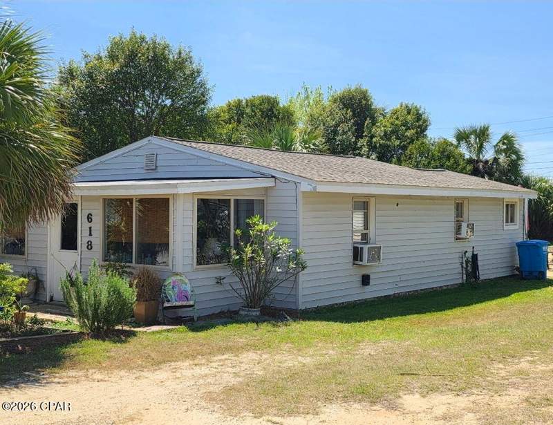 2 bedroom SingleFamilyResidence at 618 Gardenia Street, Bahama Beach, Panama City Beach — photo 1