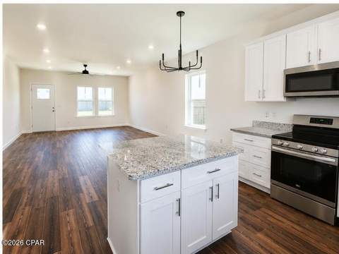 7582 Kelsey Drive, Panama City FL - photo 7 of 37