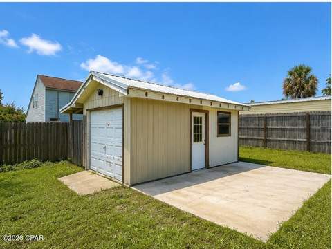 7582 Kelsey Drive, Panama City FL - photo 9 of 37