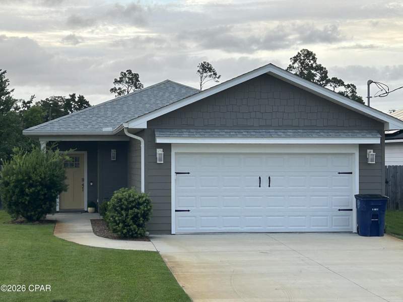 4 bedroom SingleFamilyResidence at 1210 W 10th Street, Bayside, Panama City — photo 3