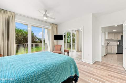 4421 Thomas Drive 101, Panama City FL - photo 19 of 52