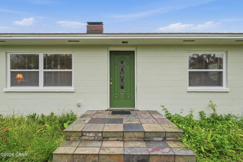 2 bedroom SingleFamilyResidence at 1703 W 10th Street, Old Town Plat, Panama City — photo 3