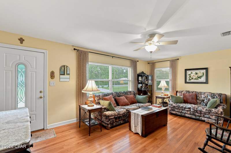 2 bedroom SingleFamilyResidence at 1703 W 10th Street, Old Town Plat, Panama City — photo 5