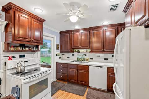 1703 W 10th Street, Panama City FL - photo 8 of 31
